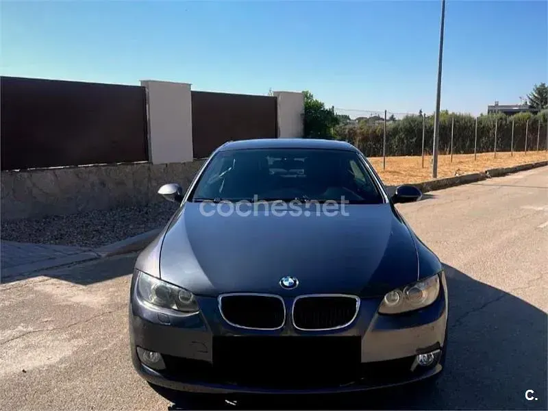 Usado BMW 320 Cabriolet 170 CV (125 kW) 2007 Gris / plata Descapotable
