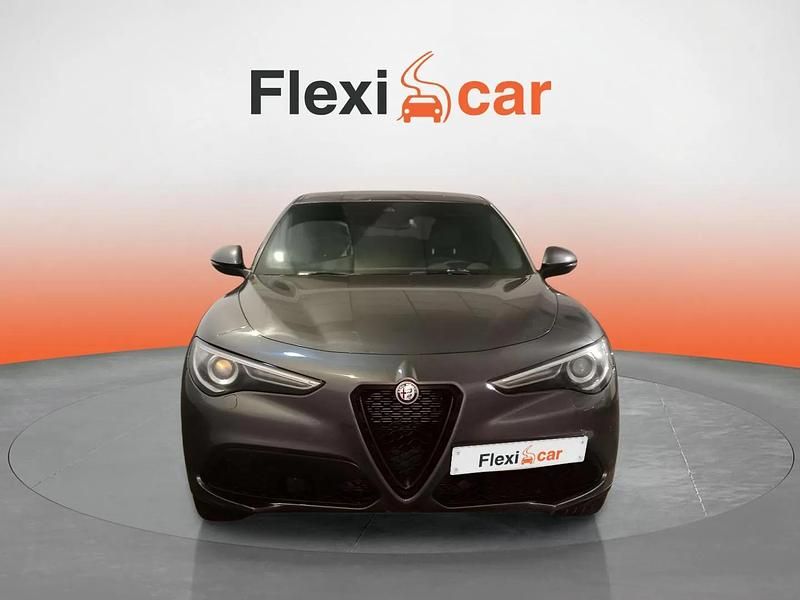 Usado Alfa Romeo Stelvio Sprint 200 CV (147 kW) 2022 Gris SUV