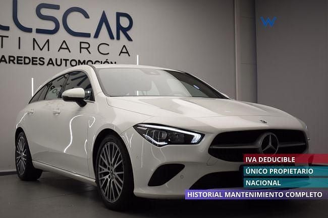Usado Mercedes CLA200 Shooting Brake 150 CV (110 kW) 2021 Blanco Familiar