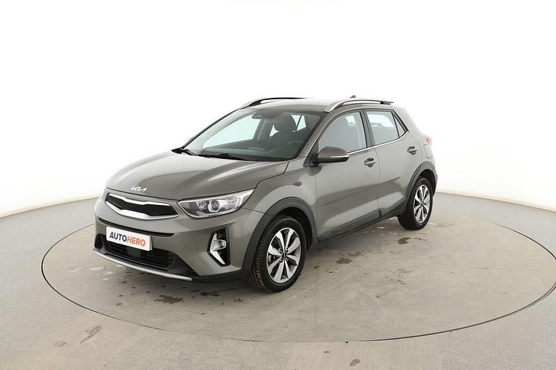 Verde Usado 2023 Kia Stonic SUV | 16.299 € (Precio justo) - Imagen 1/3
