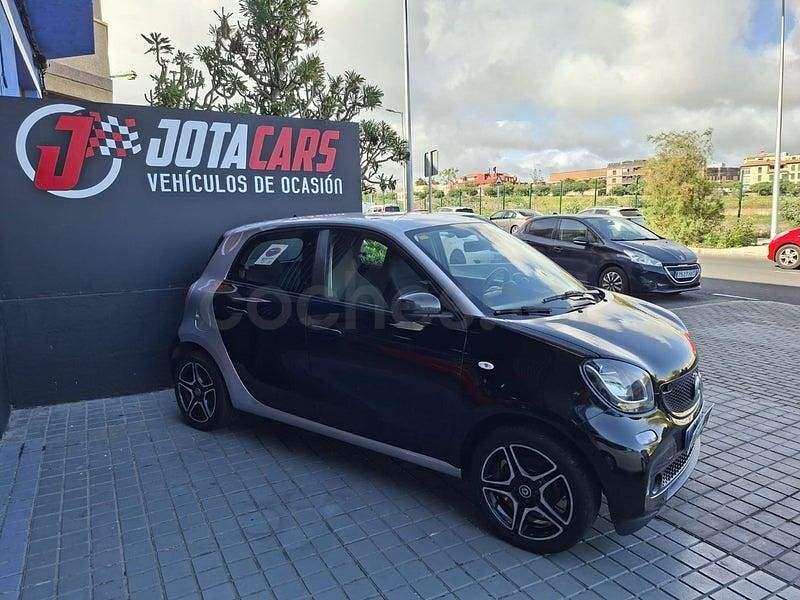 Usado Smart ForFour Passion 71 CV (52 kW) 2015 Negro Utilitario