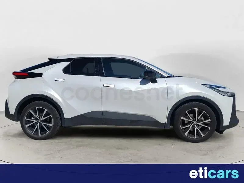 Usado Toyota C-HR Advance 140 CV (102 kW) 2024 Blanco SUV