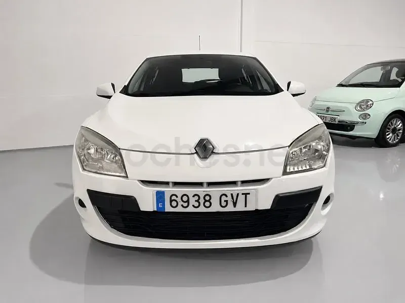 Usado Renault Mégane Authentique 85 CV (62 kW) 2010 Blanco Berlina