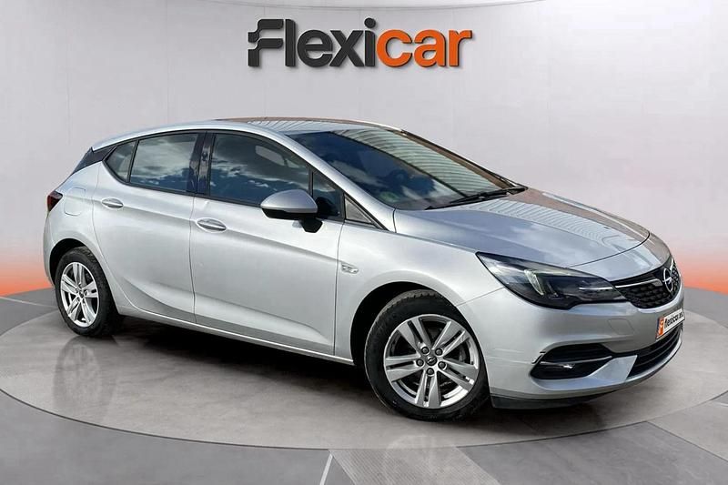 Gris Usado 2020 Opel Astra GS Line Utilitario | 8990 € (Precio justo) - Imagen 1/4