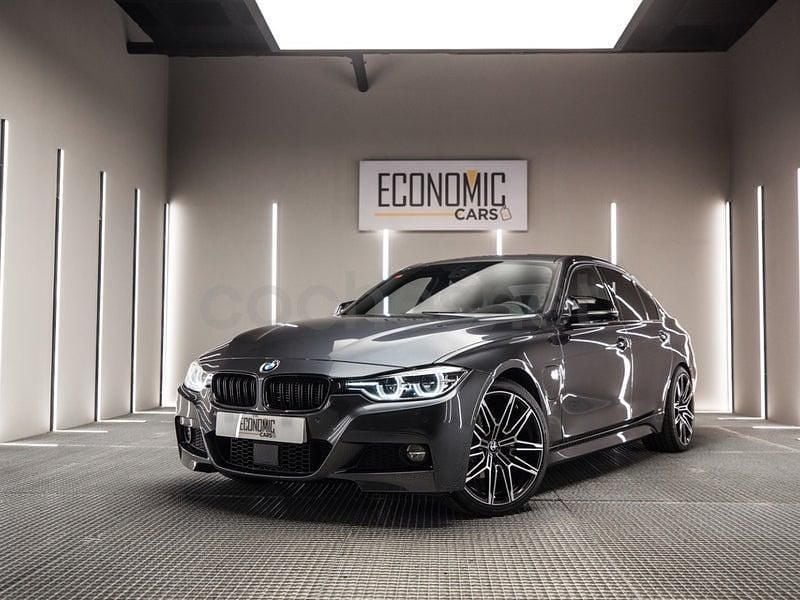 Usado BMW 330e M Sport 252 CV (185 kW) 2016 Gris / plata Berlina