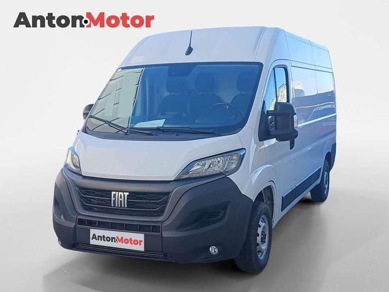 Blanco Usado 2023 Fiat Ducato Easy Van | 24.900 € (Un poco caro) - Imagen 1/4