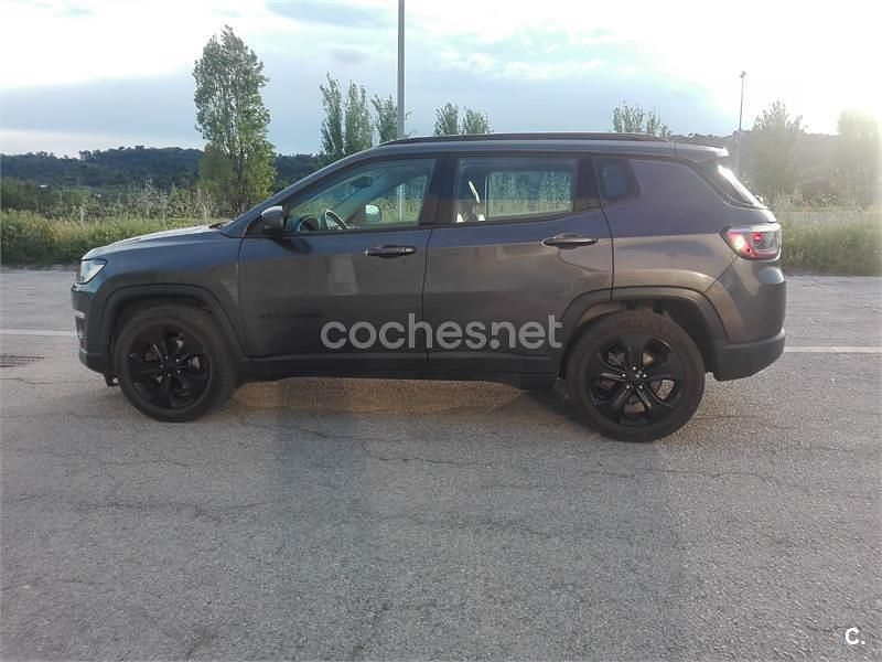Occasion Jeep Compass Night Eagle 140 ch (102 kW) 2019 Gris SUV