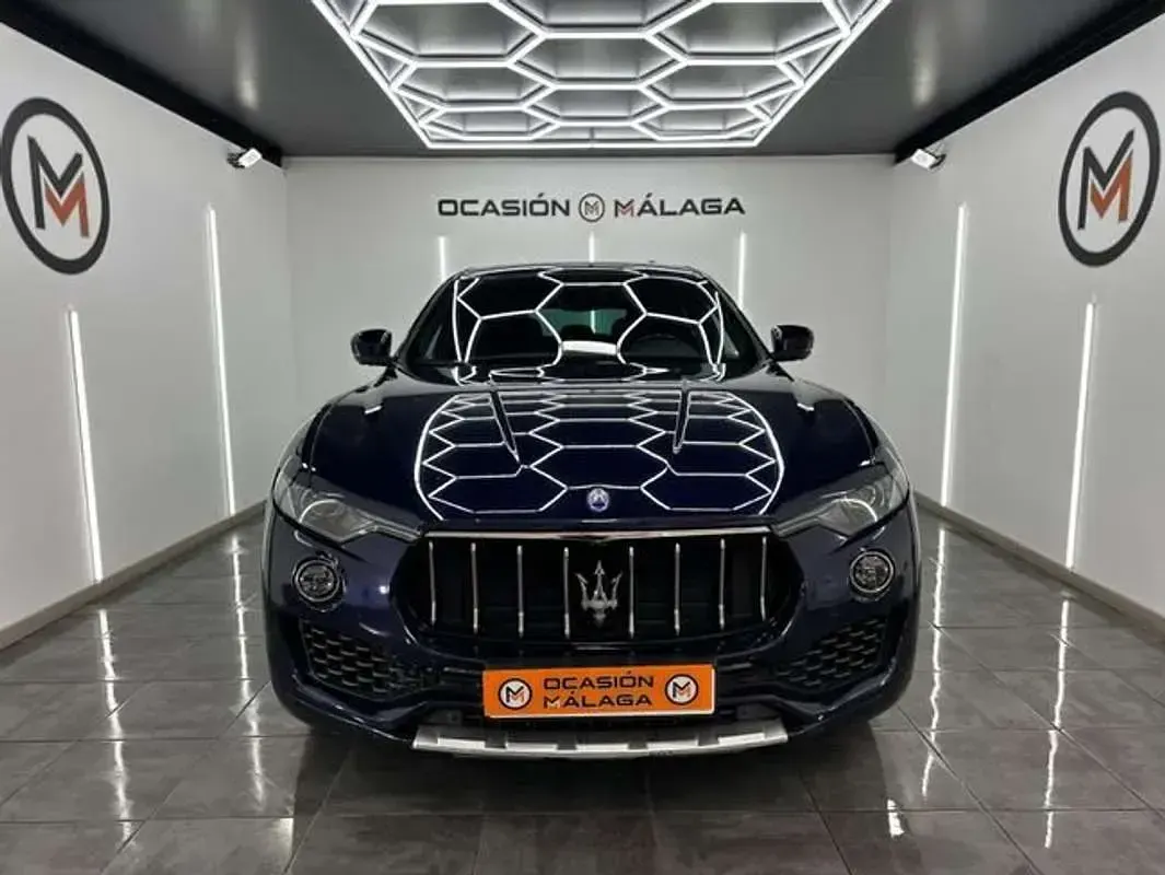 Usado Maserati Levante GranLusso 275 CV (202 kW) 2017 Azul SUV
