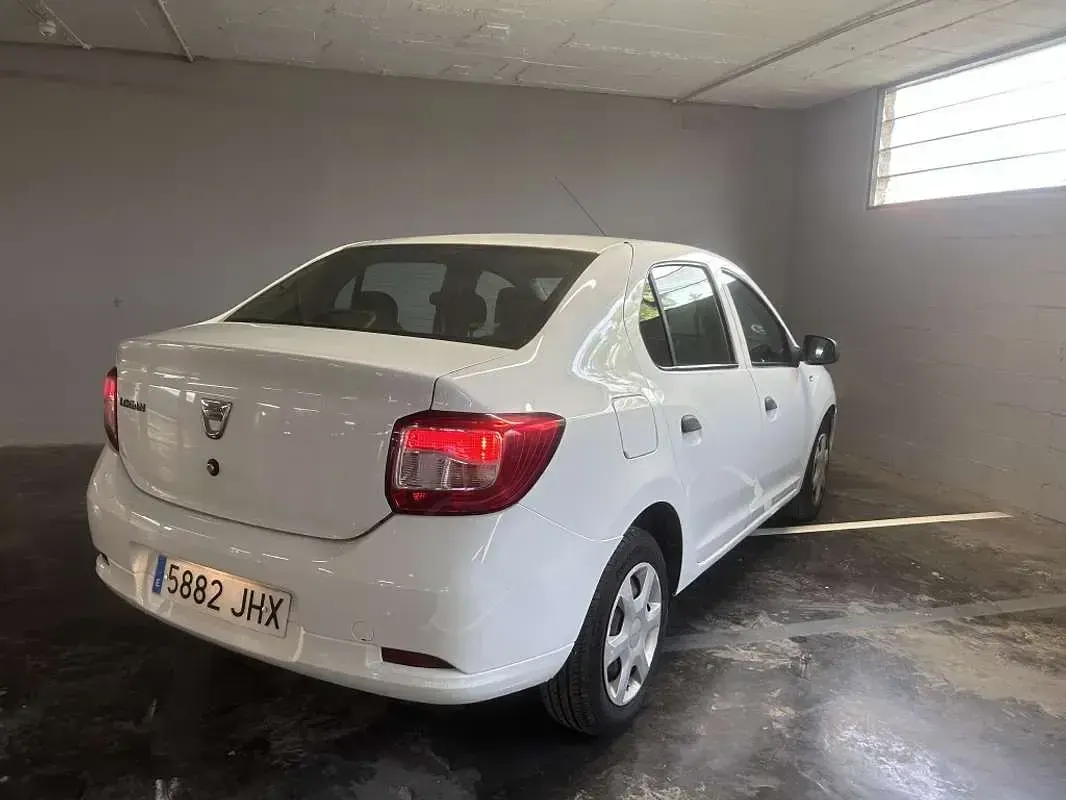 Usado Dacia Logan Ambiance 90 CV (66 kW) 2015 Blanco Utilitario
