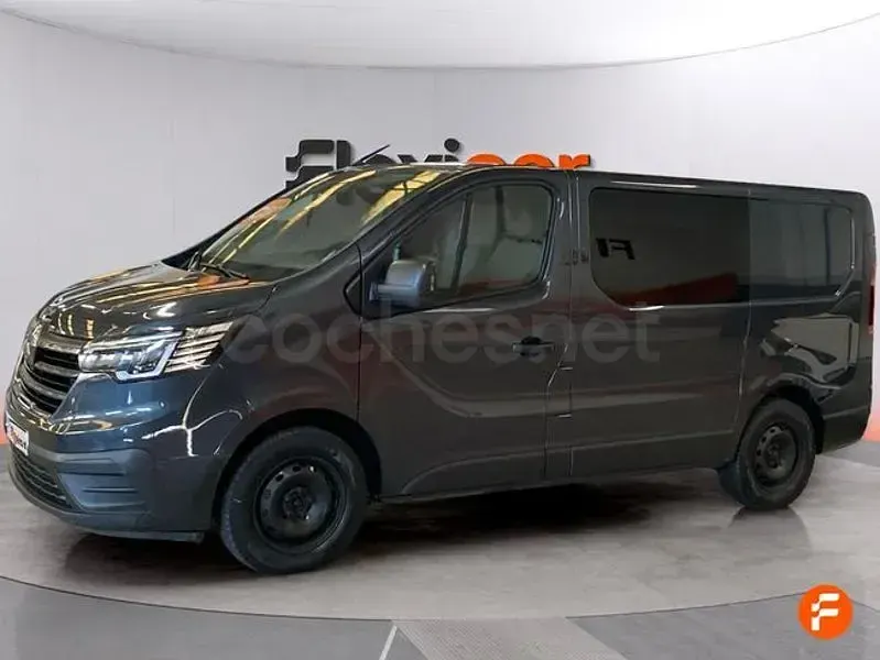 Usado Renault Trafic 150 CV (110 kW) 2023 Azul Monovolumen