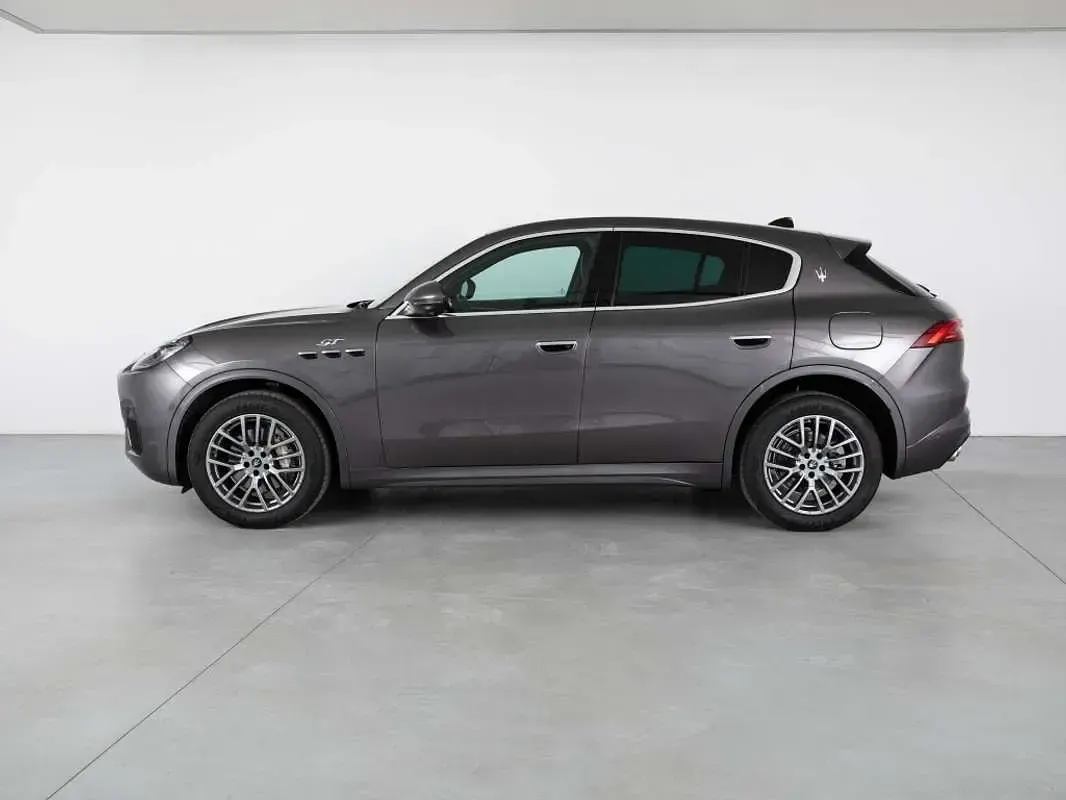 Usado Maserati Grecale GT 299 CV (219 kW) 2025 Gris SUV