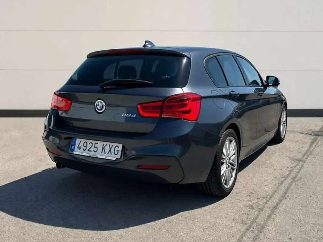 Usado BMW 116 M Sport 150 CV (110 kW) 2019 Gris Utilitario