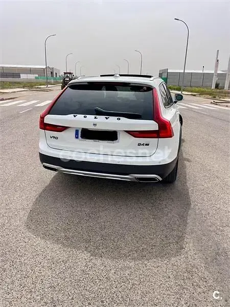 Usado Volvo V90 CC Pro 190 CV (139 kW) 2019 Blanco Familiar