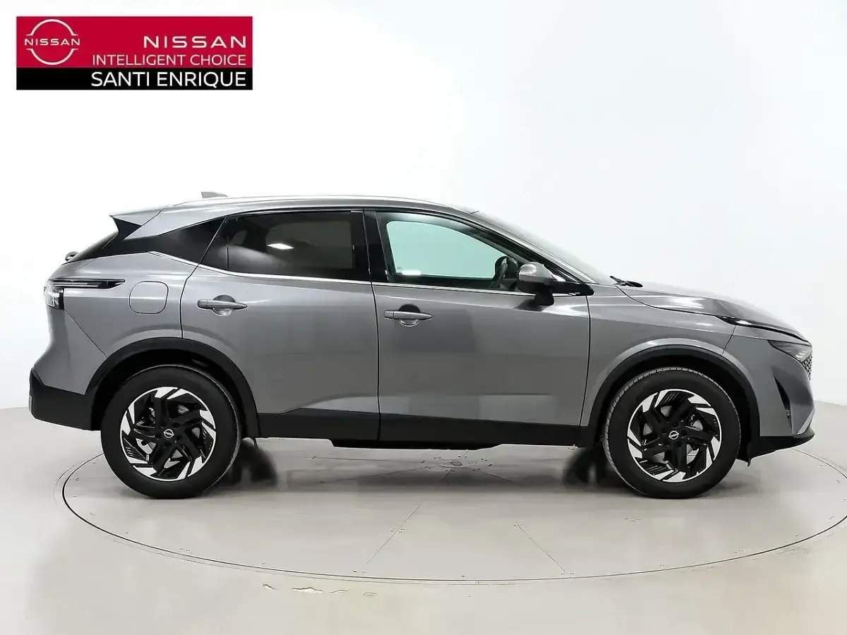 Usado Nissan Qashqai N-Connecta 158 CV (116 kW) 2024 Gris SUV