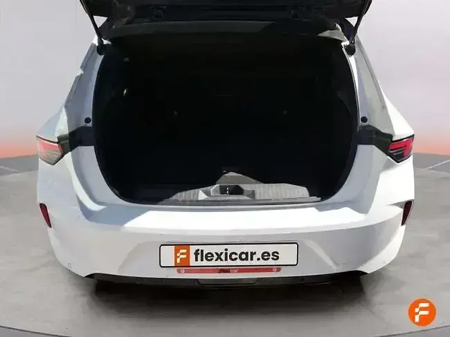 Usado Opel Astra 130 CV (95 kW) 2023 Blanco Utilitario