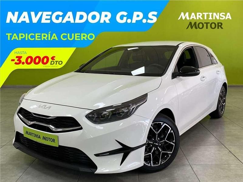 Blanco Usado 2025 Kia Ceed Style Utilitario | 17.800 € (Super precio) - Imagen 1/4