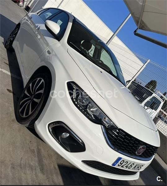 Usado Fiat Tipo Lounge 95 CV (69 kW) 2018 Blanco Berlina