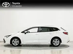 Usado Toyota Corolla Active 122 CV (89 kW) 2021 Blanco Familiar