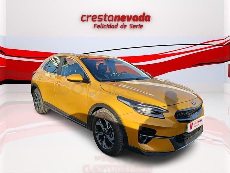 Usado Kia XCeed 120 HP (88 kW) 2021 Amarelo SUV