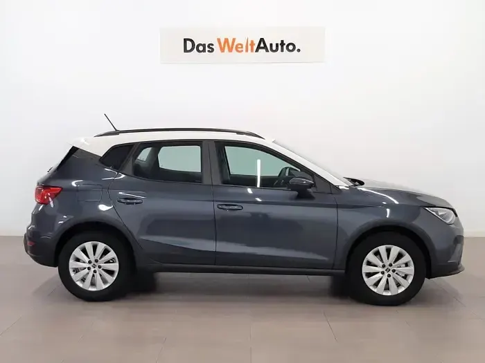 Usado Seat Arona Style 115 CV (84 kW) 2025 Azul SUV