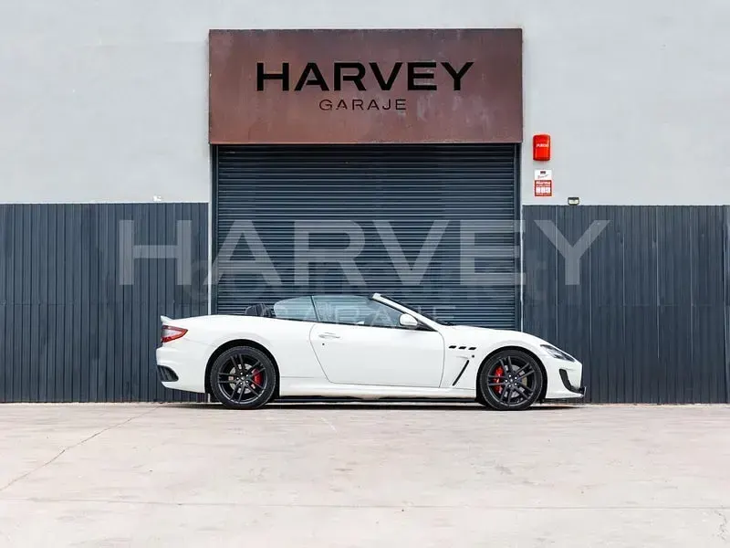 Usado Maserati GranCabrio 460 CV (338 kW) 2014 Blanco Descapotable