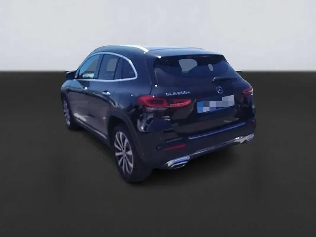 Usado Mercedes GLA250 218 CV (160 kW) 2021 Negro SUV