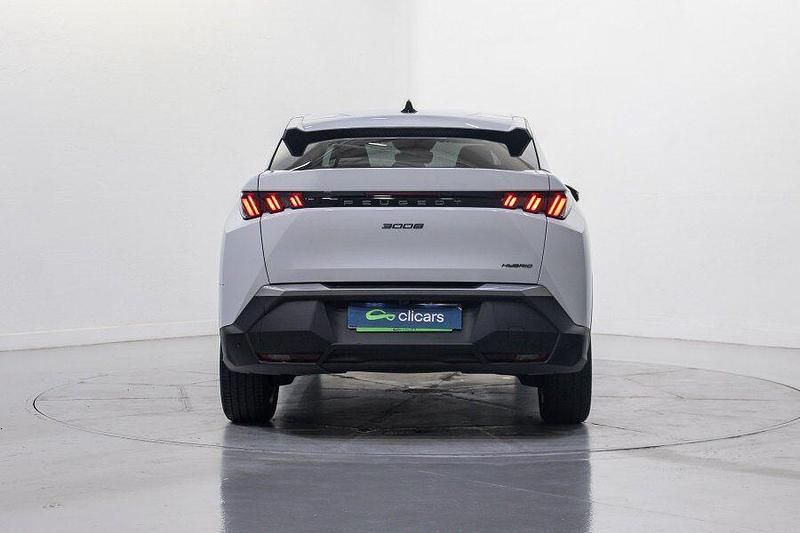 Usado Peugeot 3008 Allure 136 CV (100 kW) 2025 Blanco SUV
