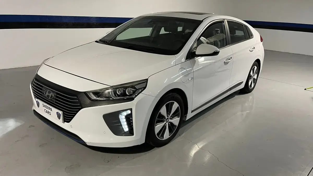 Usado Hyundai Ioniq Style 141 CV (103 kW) 2018 Blanco Utilitario