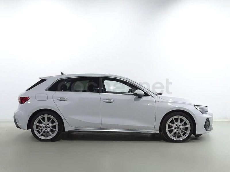 Usado Audi A3 S-Line 150 CV (110 kW) 2025 Blanco Berlina
