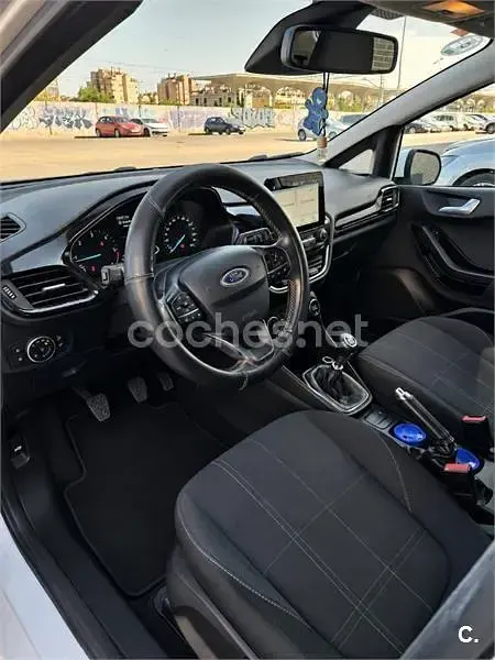 Usado Ford Fiesta Trend 85 CV (62 kW) 2019 Blanco Utilitario