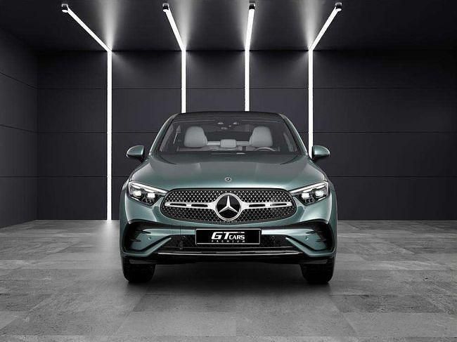 Usado Mercedes GLC300e AMG 333 CV (244 kW) 2025 Verde Coupe