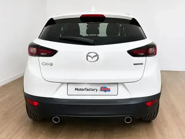 Usado Mazda CX-3 121 CV (88 kW) 2022 Blanco SUV