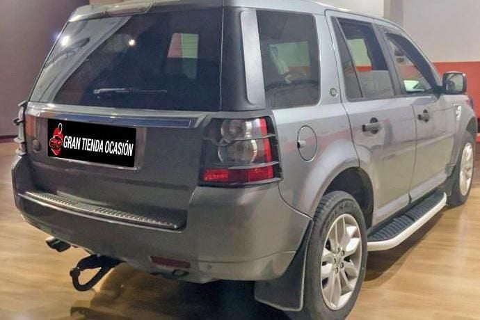 Usado Land Rover Freelander 2 HSE 190 CV (139 kW) 2012 Plateado SUV