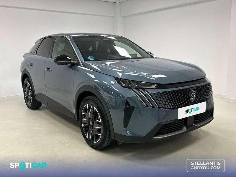 Usado Peugeot 3008 Allure 137 CV (100 kW) 2025 Azul SUV