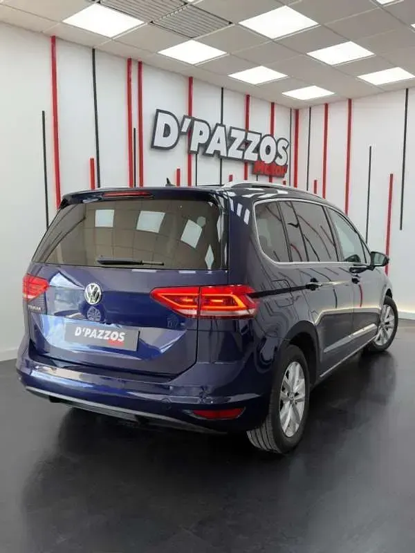 Usado VW Touran Edition 116 CV (85 kW) 2018 Azul Monovolumen