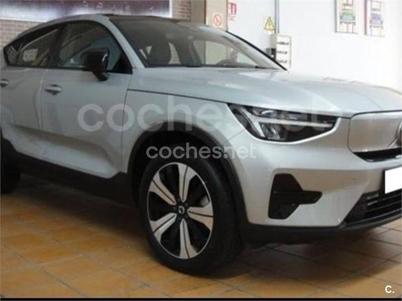 Eléctrico Usado 2023 Volvo C40 Core SUV | 33.300 € - Imagen 1/4