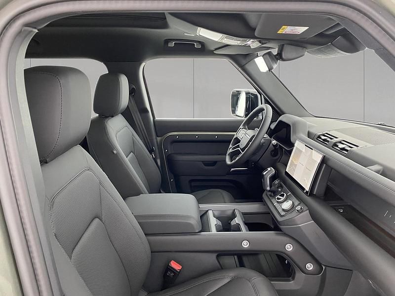 Usado Land Rover Defender SE 249 CV (183 kW) 2025 Verde SUV