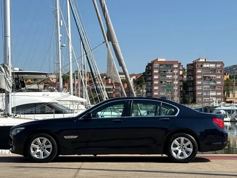 Usado BMW 730 245 CV (180 kW) 2009 Azul Berlina