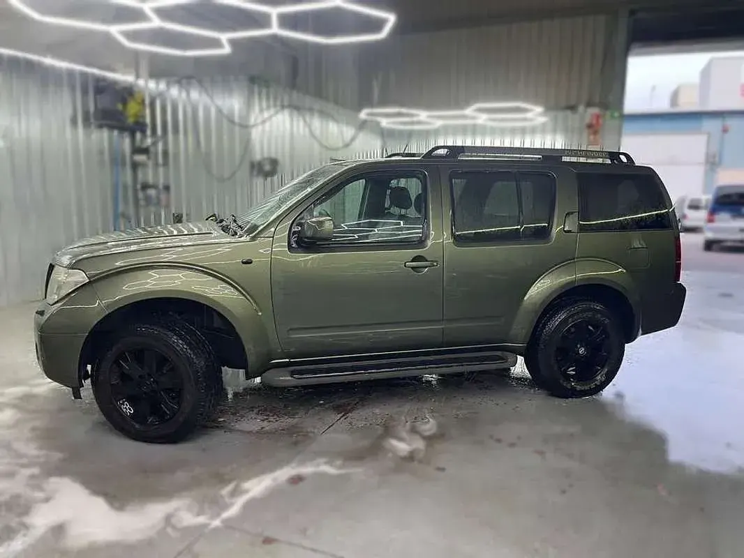 Usado Nissan Pathfinder 174 CV (127 kW) 2005 Verde SUV