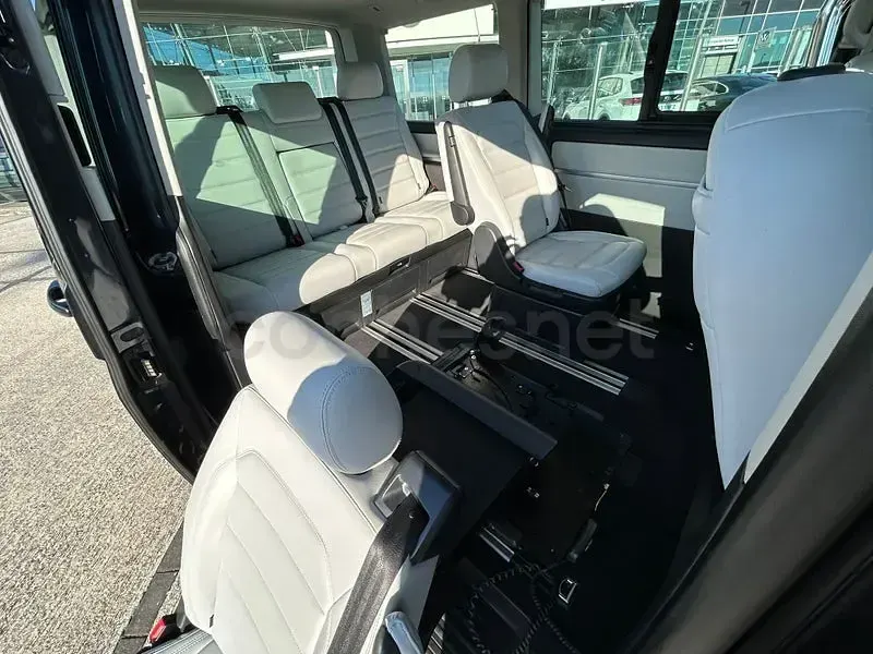 Usado VW Multivan 150 CV (110 kW) 2020 Negro Monovolumen
