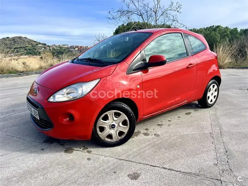 Usado Ford Ka 69 CV (50 kW) 2014 Rojo Berlina