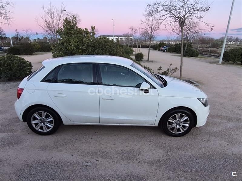 Usado Audi A1 Sportback Attraction 90 CV (66 kW) 2012 Blanco Utilitario