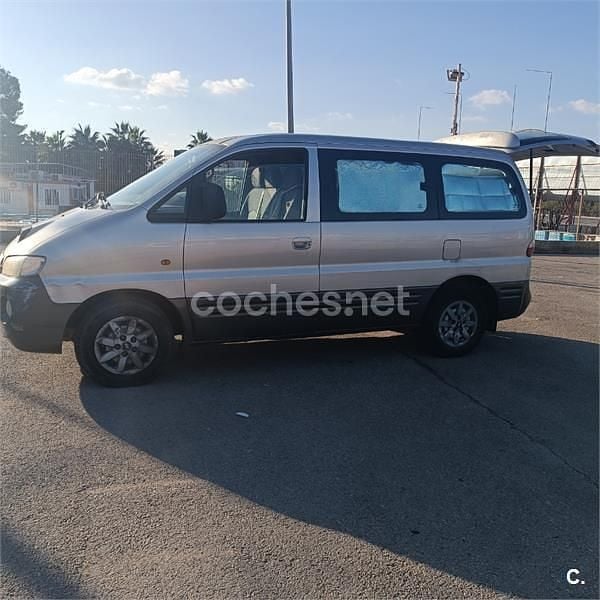 Gris / plata Usado 2005 Hyundai H-1 Monovolumen | 1500 € - Imagen 1/4