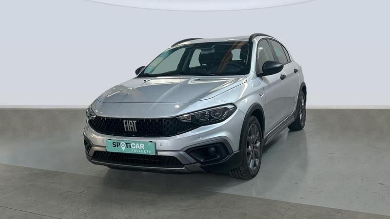 Gris Usado 2021 Fiat Tipo Cross Berlina | 14.900 € (Precio justo) - Imagen 1/4