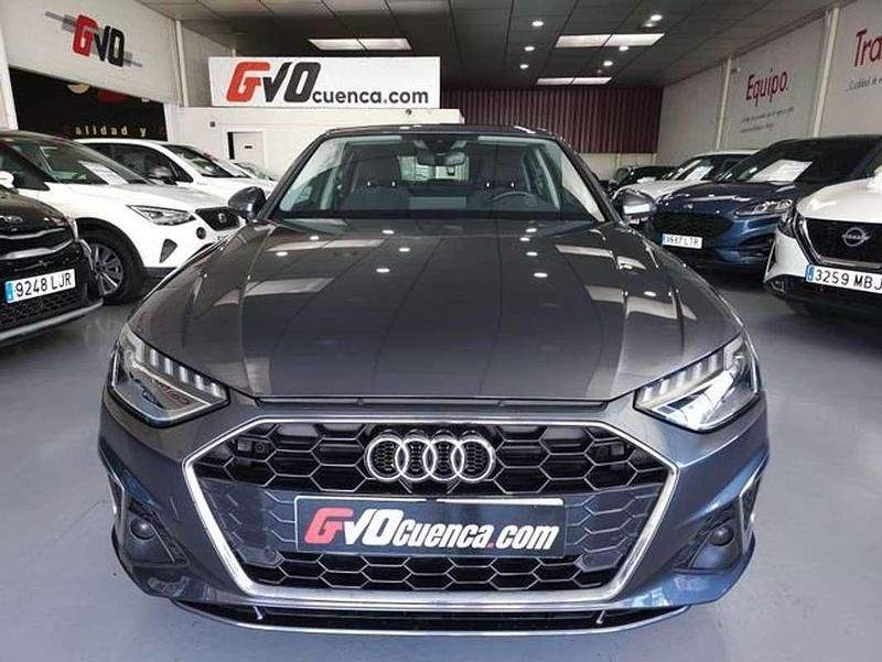 Usado Audi A4 204 CV (150 kW) 2022 Gris Berlina