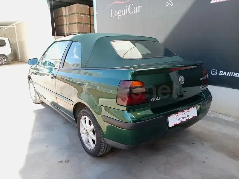 Occasion VW Golf Cabriolet Highline 100 ch (73 kW) 1999 Vert Cabriolet