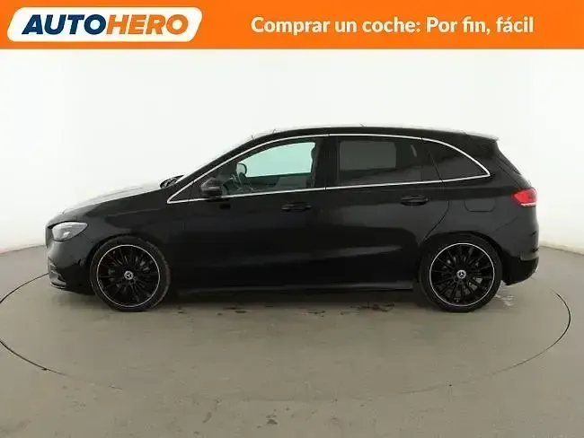 Usado Mercedes B220 AMG line 190 CV (139 kW) 2020 Negro Utilitario