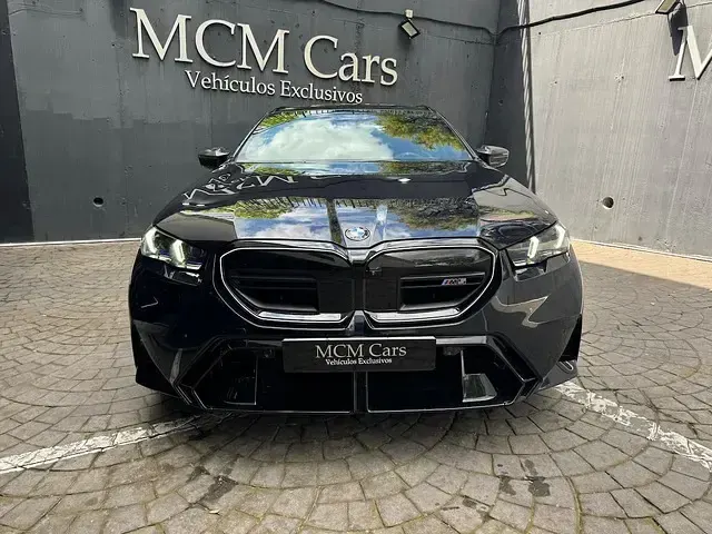 Usado BMW 535 727 CV (534 kW) 2025 Negro Familiar