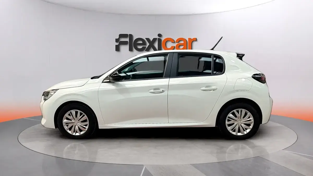 Usado Peugeot 208 Active 101 CV (74 kW) 2022 Blanco Utilitario