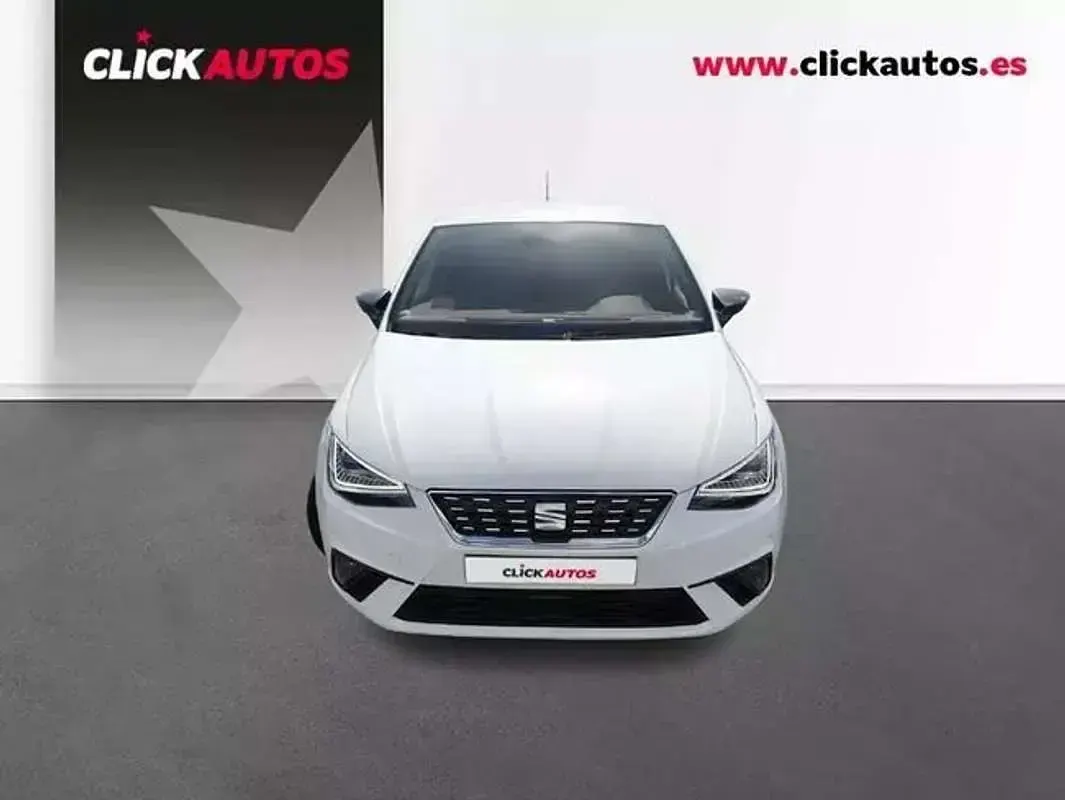 Usado Seat Ibiza XCELLENCE 116 HP (85 kW) 2025 Branco Citadino